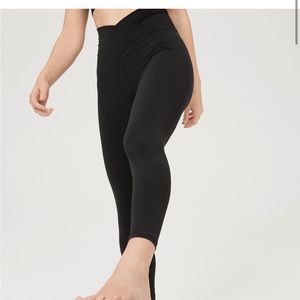 Offline by aerie real me crossover leggings